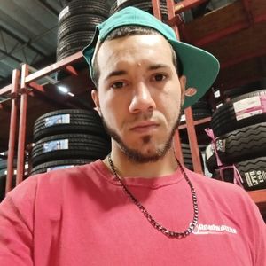 Meet your Posher, Vinnydeez